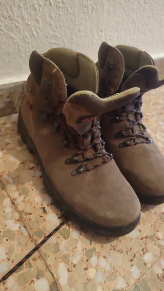 Botas Chiruca Marrón Senderismo