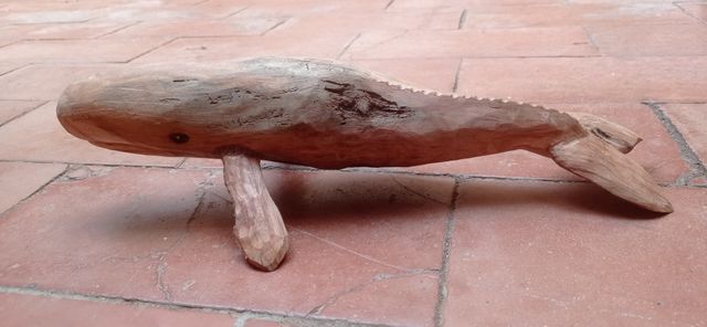 BALLENA MADERA