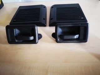 19€ todo, 2 Manetas y 2 tapas altavoz