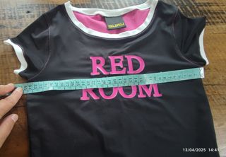 T-shirt Guru nera e rosa