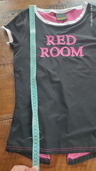 T-shirt Guru nera e rosa