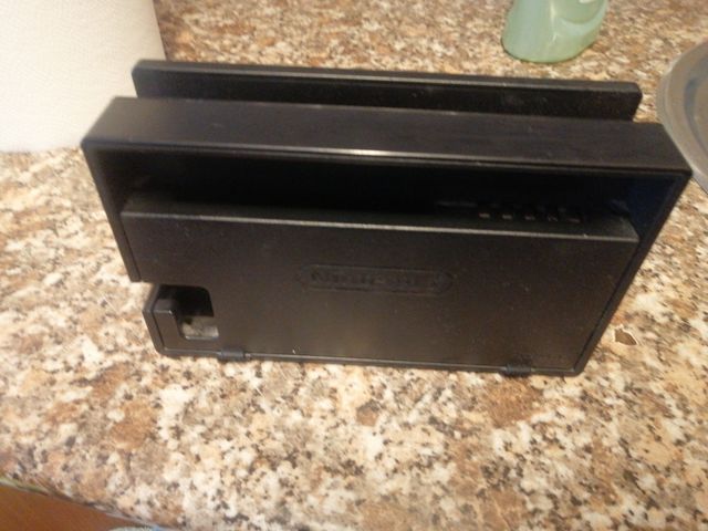 Supporto di gioco e base di ricarica wireless per Nintendo S.