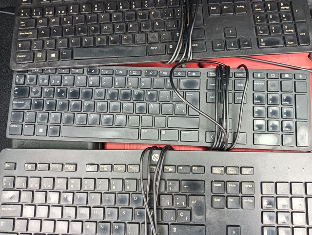 4 Teclados HP USB - Oferta!