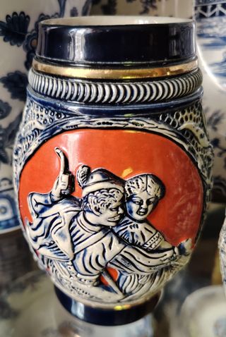 Jarras de cerveza vintage 