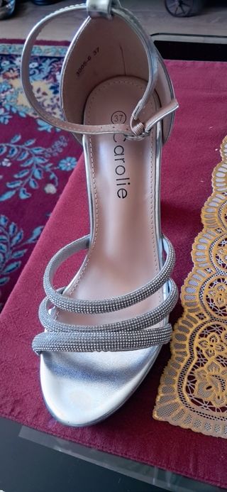 Sandalias tacón Carole Plata 37