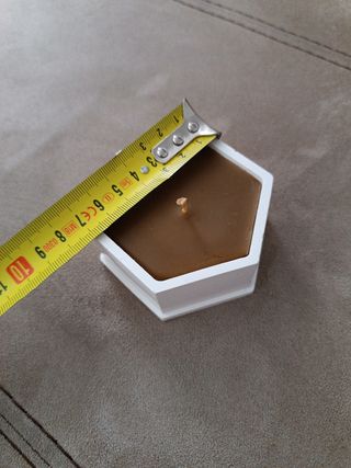 Vela de cera de abeja con portavela