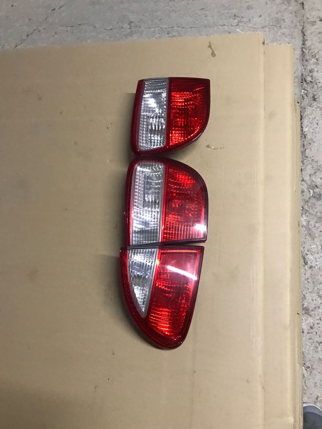 Pilotos traseros leon mk1