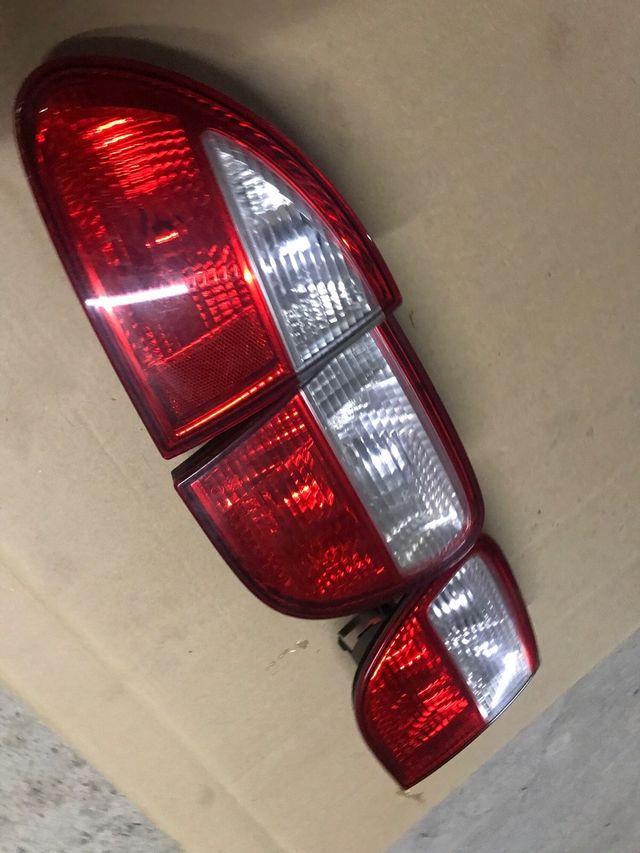 Pilotos traseros leon mk1