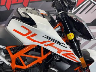 KTM 390 DUKE BLANCO