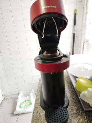 Cafetera cápsulas Nespresso Vertuo