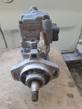 Bosch Bomba inyectora BMW