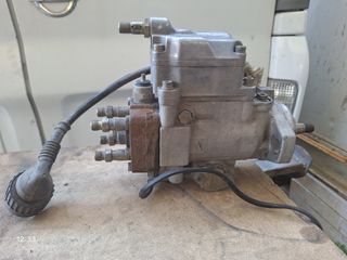 Bosch Bomba inyectora BMW