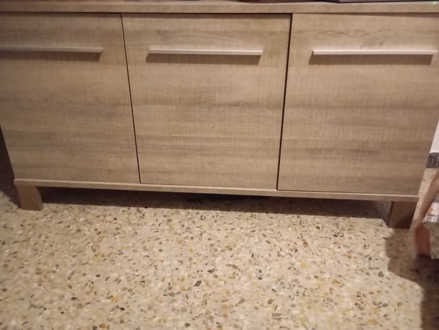 Mueble TV 3 cajones - madera