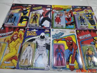 Marvel Legends: 8 Muñecos