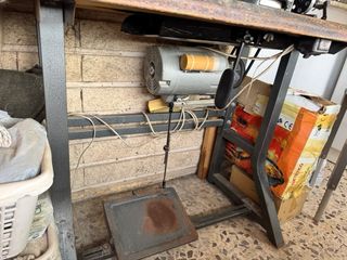 Maquina de coser Alfa. Buen uso y bien cuidada