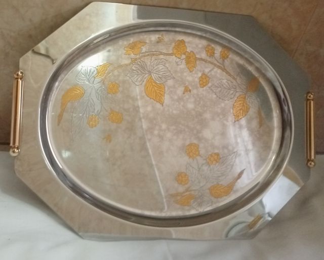 Bandeja de oro y acero inox