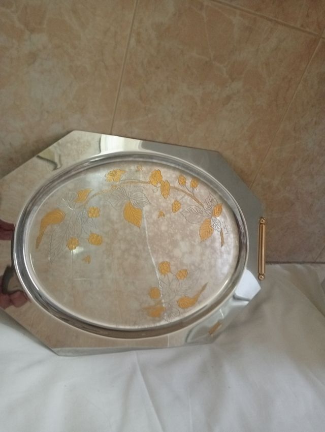 Bandeja de oro y acero inox