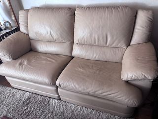 Sofá piel beige 2 plazas reclinable