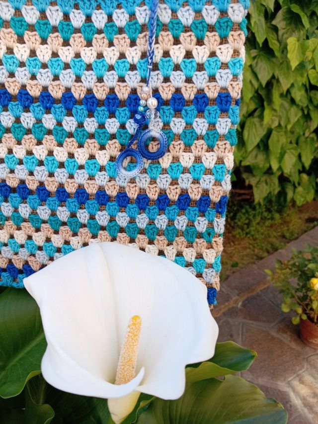 Borsetta uncinetto beige-blu Onda