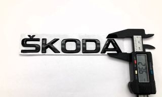 EMBLEMA LOGO TRASERO NEGRO LETRAS SKODA 2653.2