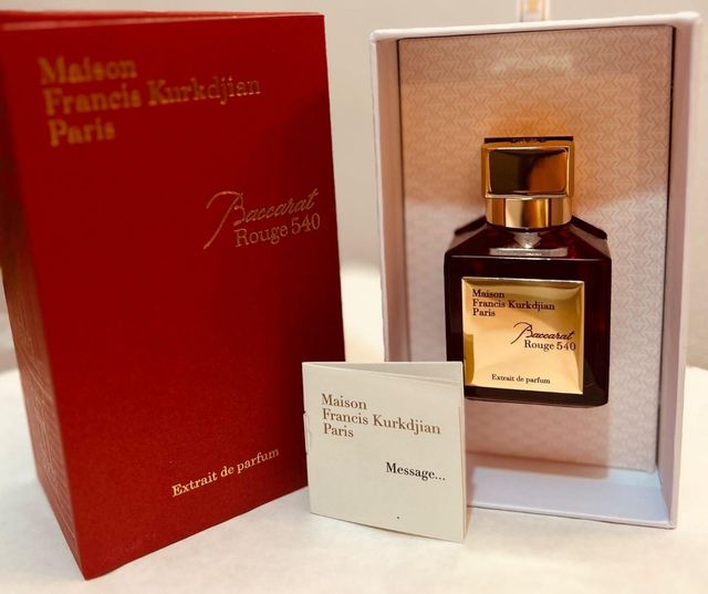 Extrait de Baccarat Rouge 540