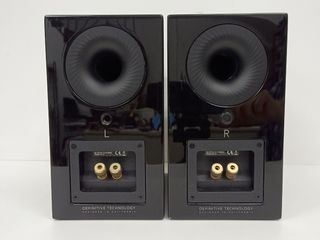 Altavoces Definitive Technology Demand D7