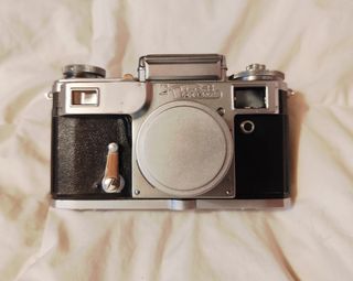 Cámara Kiev-4 con objetivo Júpiter 8M 50mm