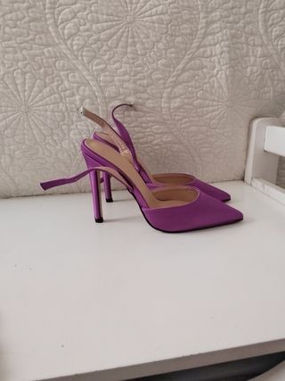 Zapatos tacón morado boda