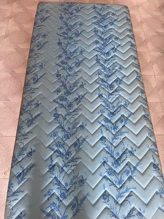 2 Colchon y tapiflex 90 y 2 cabeceros hierro 85