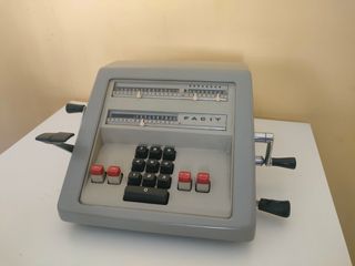 CALCULADORA FACIT CM2-16 AÑOS 50 - 60