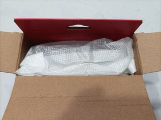 Mando Nintendo Switch en caja