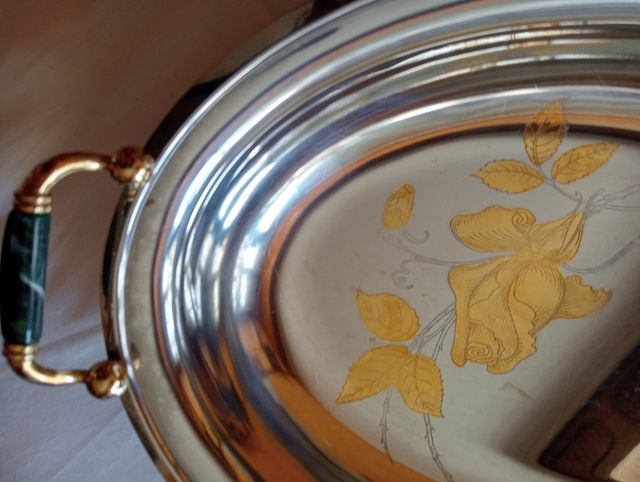 Bandeja acero inox y oro