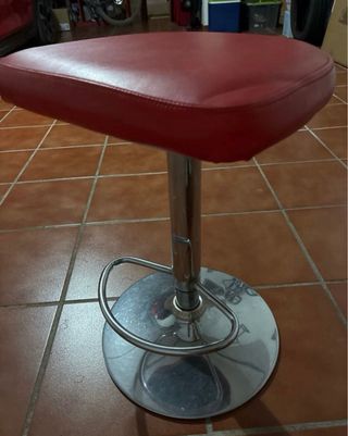 Taburete rojo metal y piel sintética