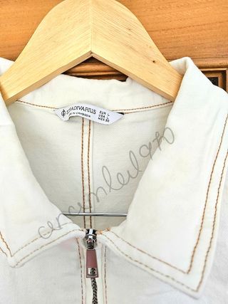 Mono denim blanco stradivarius