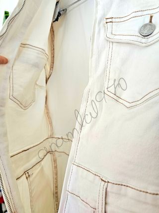 Mono denim blanco stradivarius