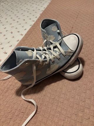 Converse altas nubes - azules
