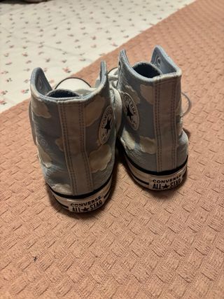 Converse altas nubes - azules