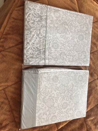 Juego de sábanas Trappos - Gris y Blanco