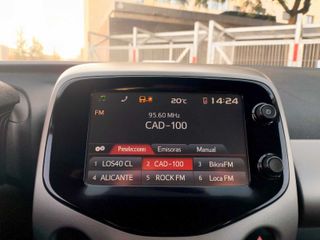Toyota Aygo 2015 pocos kms camara pantalla tactil