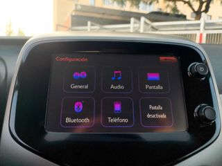 Toyota Aygo 2015 pocos kms camara pantalla tactil