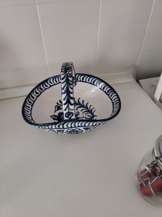 Frutero cerámico azul y blanco