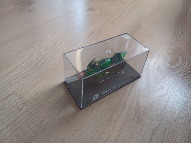 Maqueta Moto Kawasaki ZXR-R de Olivier Jacque 2005