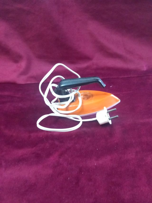 Ferro da stiro vintage anni '50