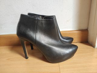 Botines negros piel -talla 39