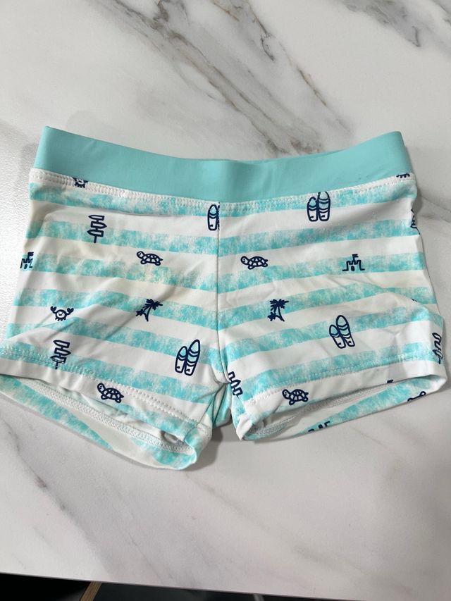 Lote de 2 bañadores de niño