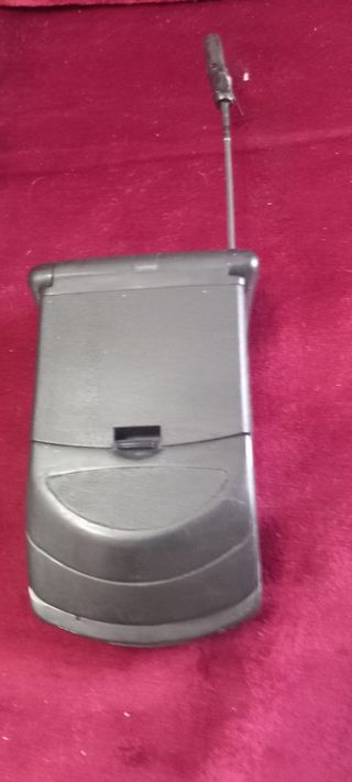 Motorola StarTac: telefono vintage + caricabatteri