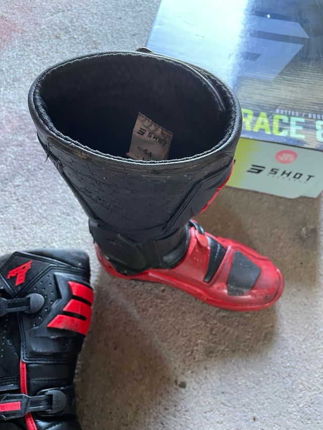 Botas Shot Race 8