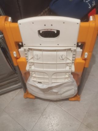 Trona plegable bebé, casi nueva
