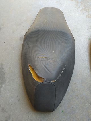 -Yamaha Jog R o RR. Asiento