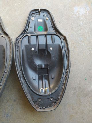 -Yamaha Jog R o RR. Asiento
